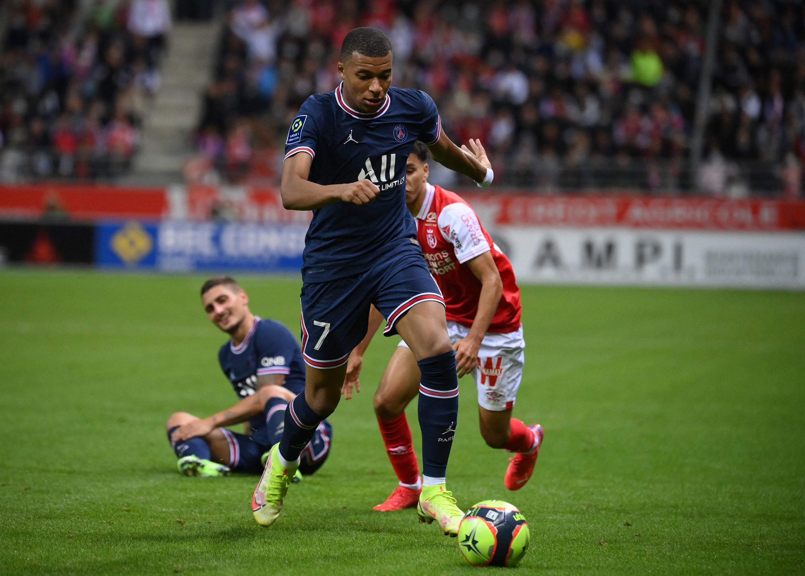 爆皇马已打退堂鼓 大巴黎重启姆巴佩续约