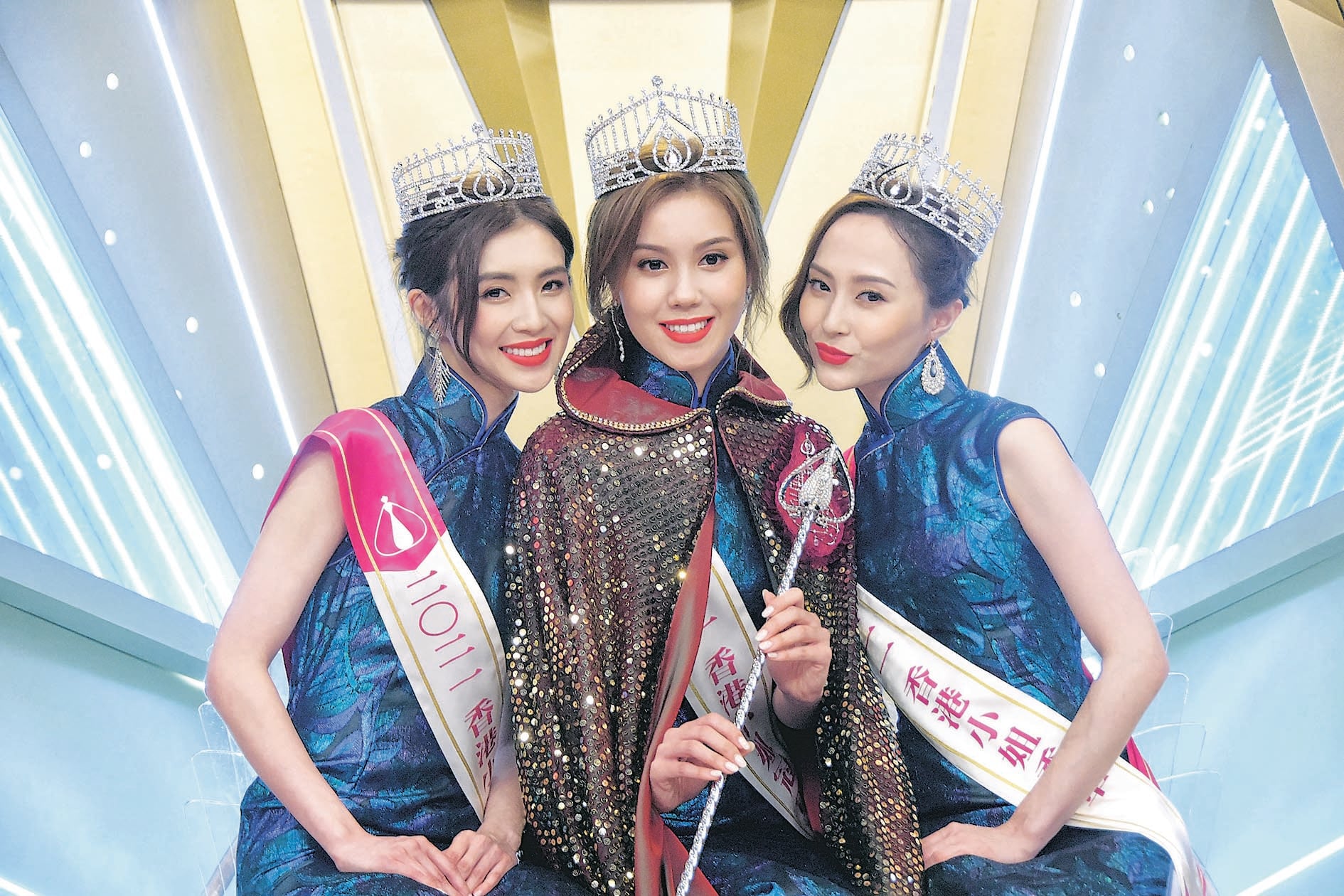 2021香港小姐｜混血美女摘后冠．流程爆失误曾志伟大发雷霆