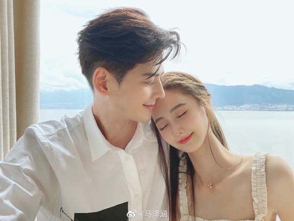 44岁郭品超官宣恋情‧认爱小14岁马泽涵