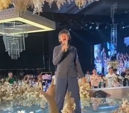 73岁林子祥穿4年前旧衣登台.网狂赞太节俭