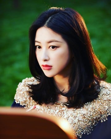 “中国第一美”报喜生女.网嗨:完美遗传