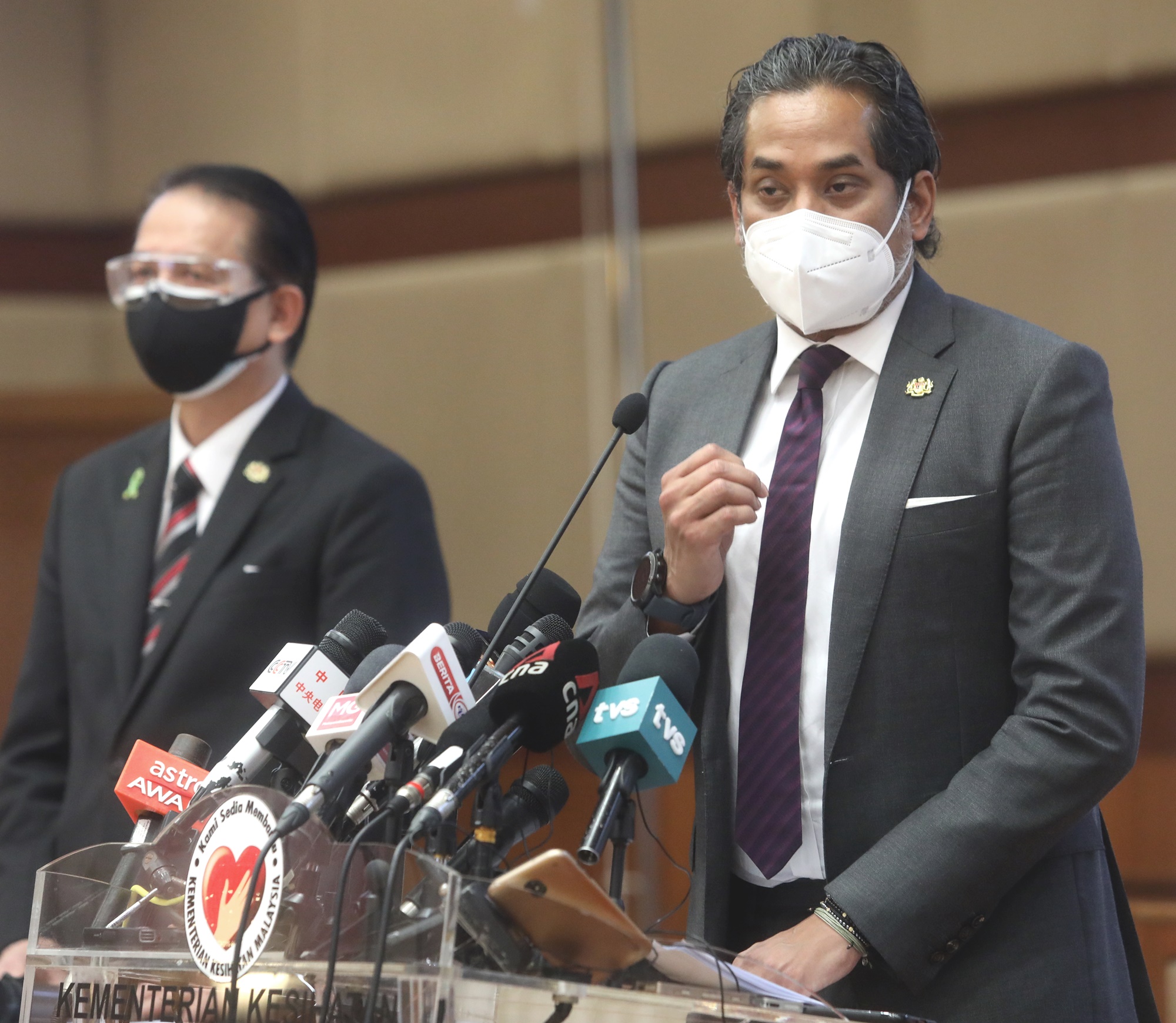 “料10月底成地方性疫情”·凯里:多2个月就会看见曙光