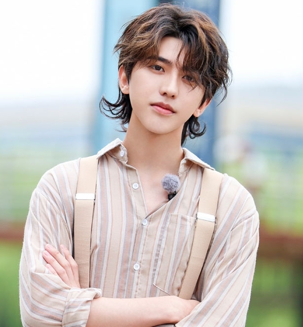 “逐何炅谢娜出娱圈”.中国导演吁停播《快本》