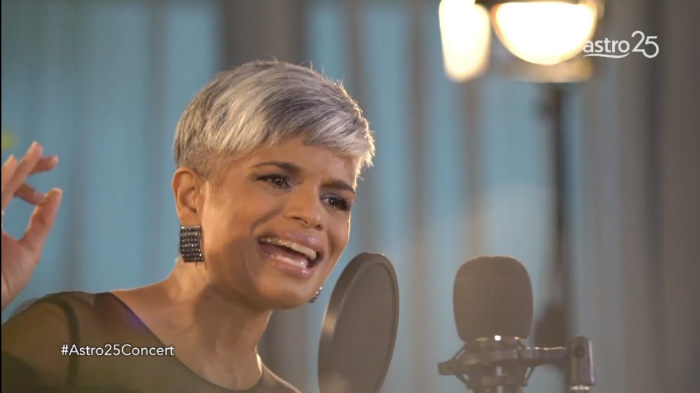 《Astro 25 Concert》|群星马拉松接力唱.茜拉玛吉豪宅意外曝光