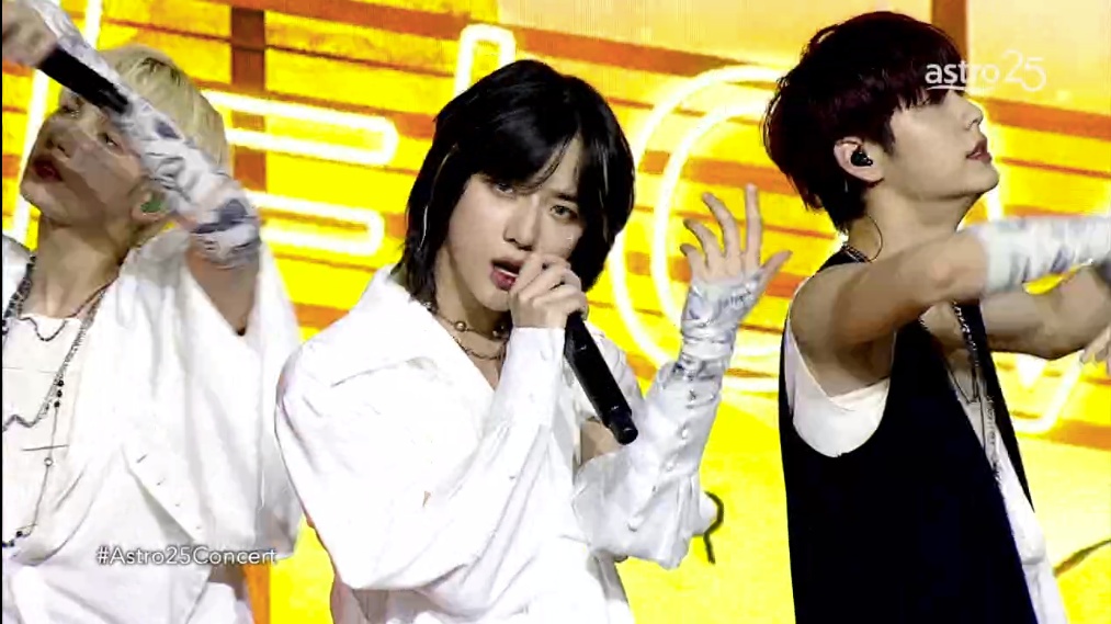 《Astro 25 Concert》|群星马拉松接力唱.茜拉玛吉豪宅意外曝光