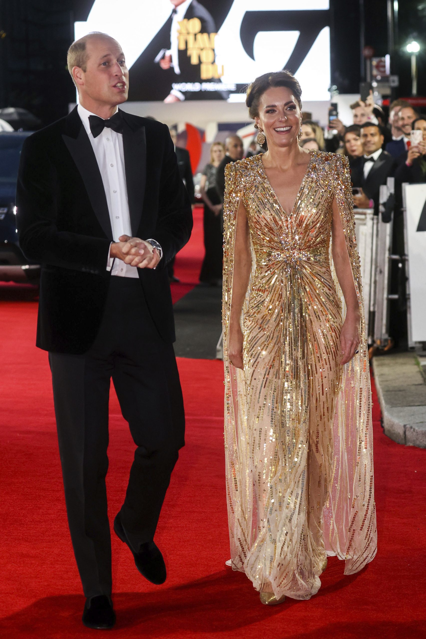 《No Time To Die》首映细雨呼应.丹尼尔激动不舍