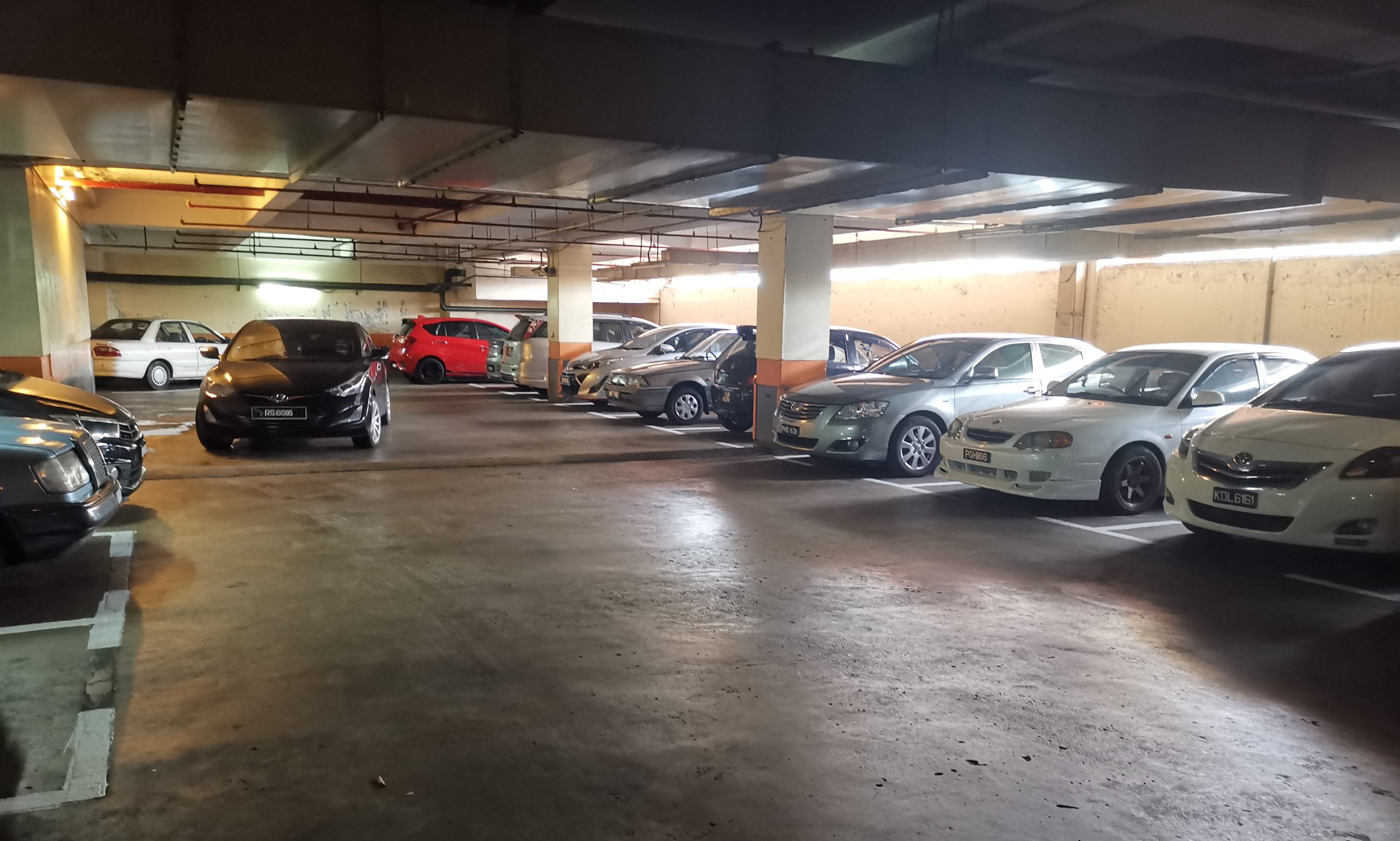 下载Flexi Parking或刷卡 米都UTC无现金停车