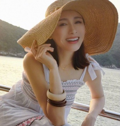 不只是贵妇而已！黎姿身价10天飙涨1.7亿