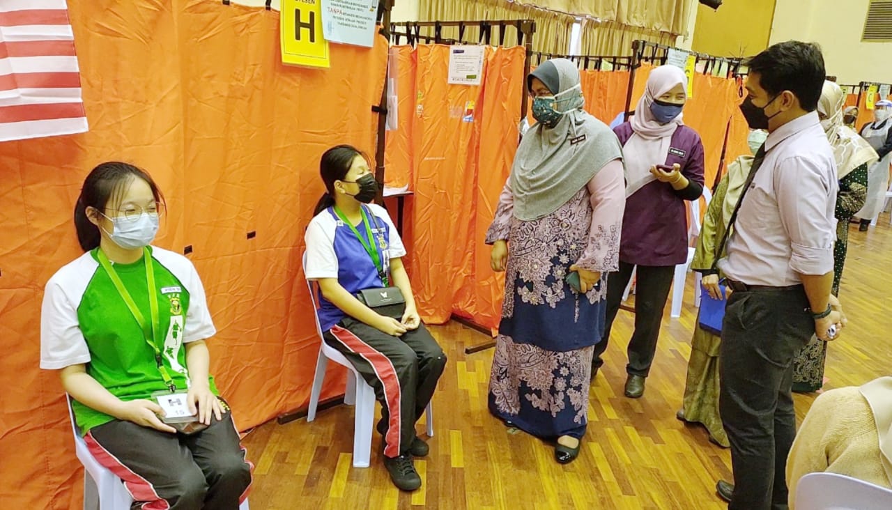 东03:彭99%16至17岁青少年完成第一剂