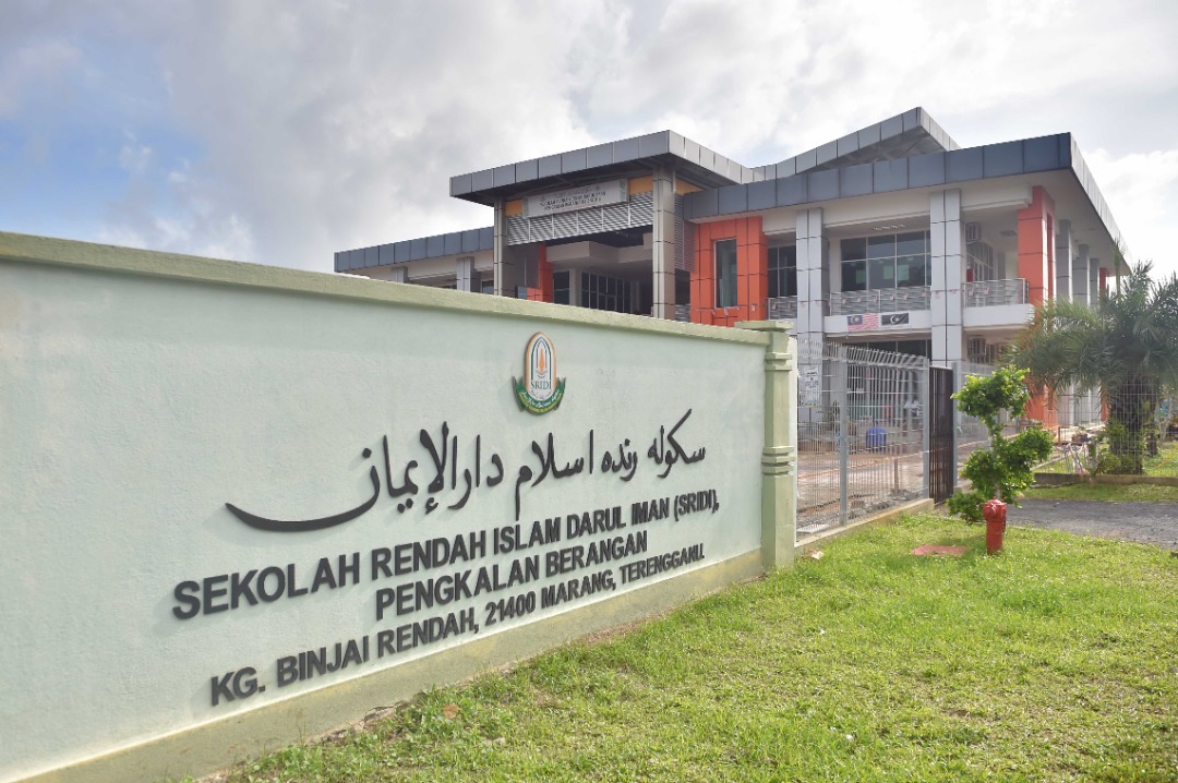 东:登州立法议会(一):登州政府在2019年成立的达鲁依曼伊斯兰小学(SRIDI)至今仍未获得教育部的办校许可。