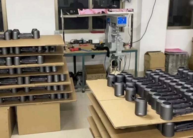 中国破制售假冒Dyson电器团伙 涉30省市区