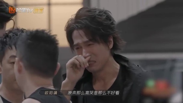 人气垫底不主动淘汰‧敖犬晋级挨骂没担当