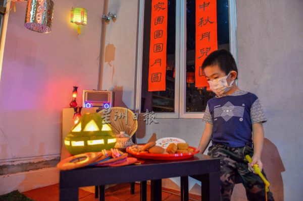 供fb/(9月20日刊登)爱国月“疫”起庆中秋车房布置赛