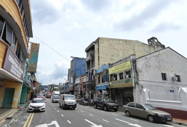 供FB/违例泊车严阻交通,芙市厅探讨落实“锁轮”