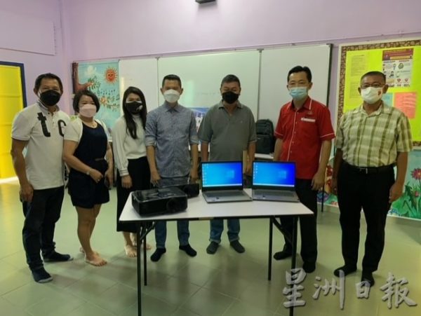 供fb：三民华小特殊班获“已故余丽珺”捐款5万提升课室