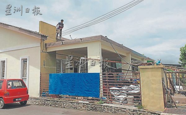 供fb：水龙卷来袭！朱湖区至少10民宅屋顶被卷走