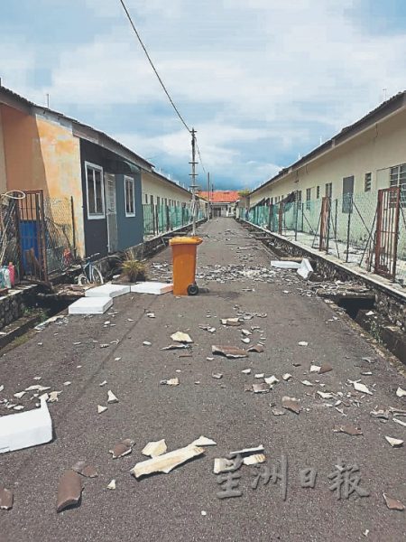 供fb：水龙卷来袭！朱湖区至少10民宅屋顶被卷走