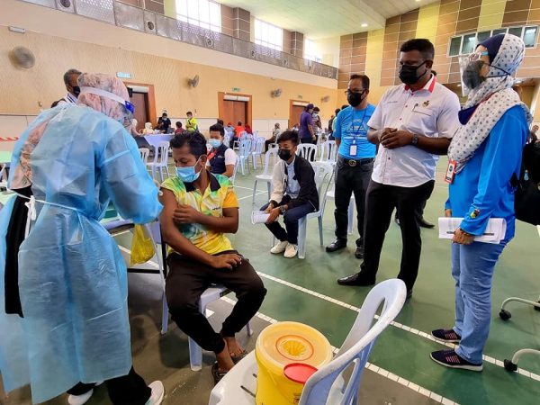 供fb:阿鲁古玛:汝来18岁以上未接种成人9月10日可到汝来MBS接种中心登门接种