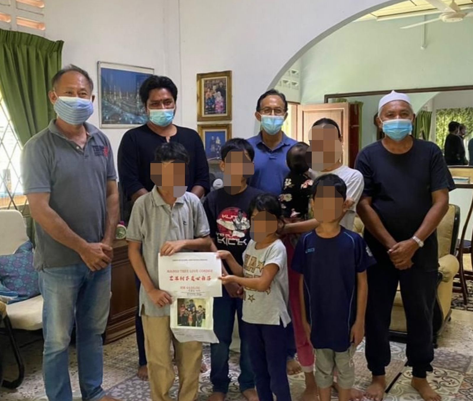 全国：★暖势力（尽快下版）：柔佛东甲“芒果树下爱心角落”传递爱