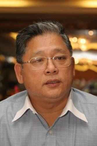 全国：李锦贤：虽占少数，教部不应让拒接种学生返校上课。