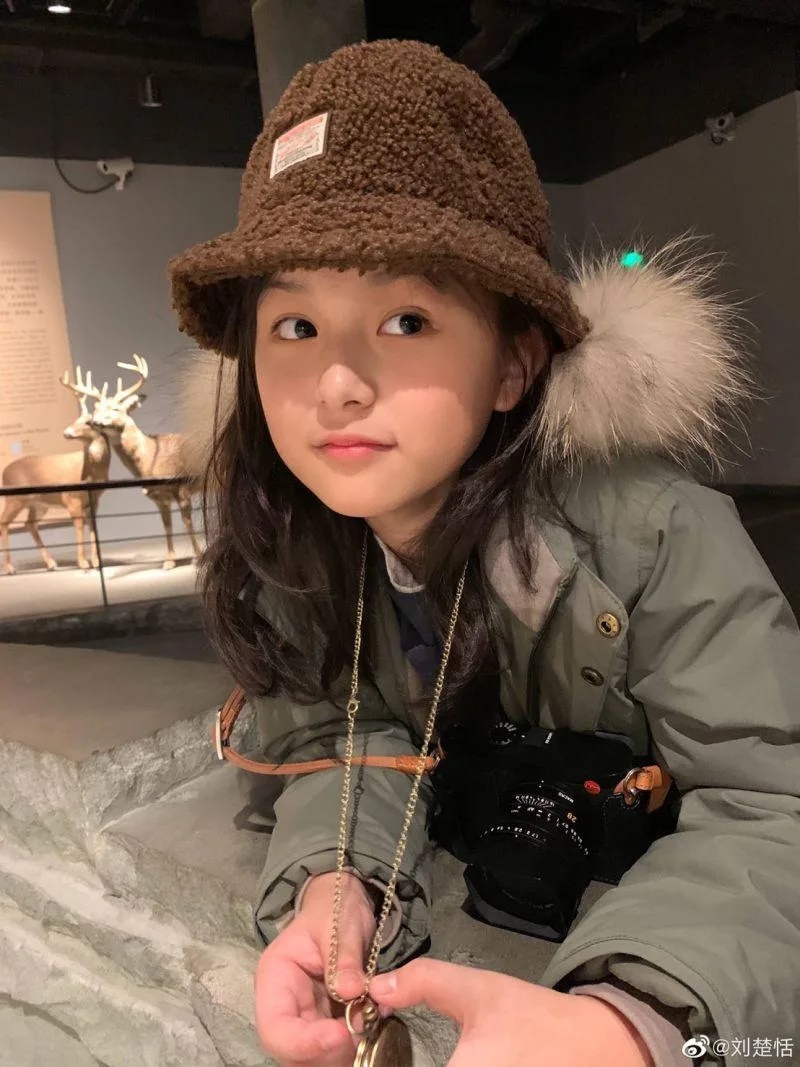 全球年纪最小美女!刘楚恬遭网禁整形