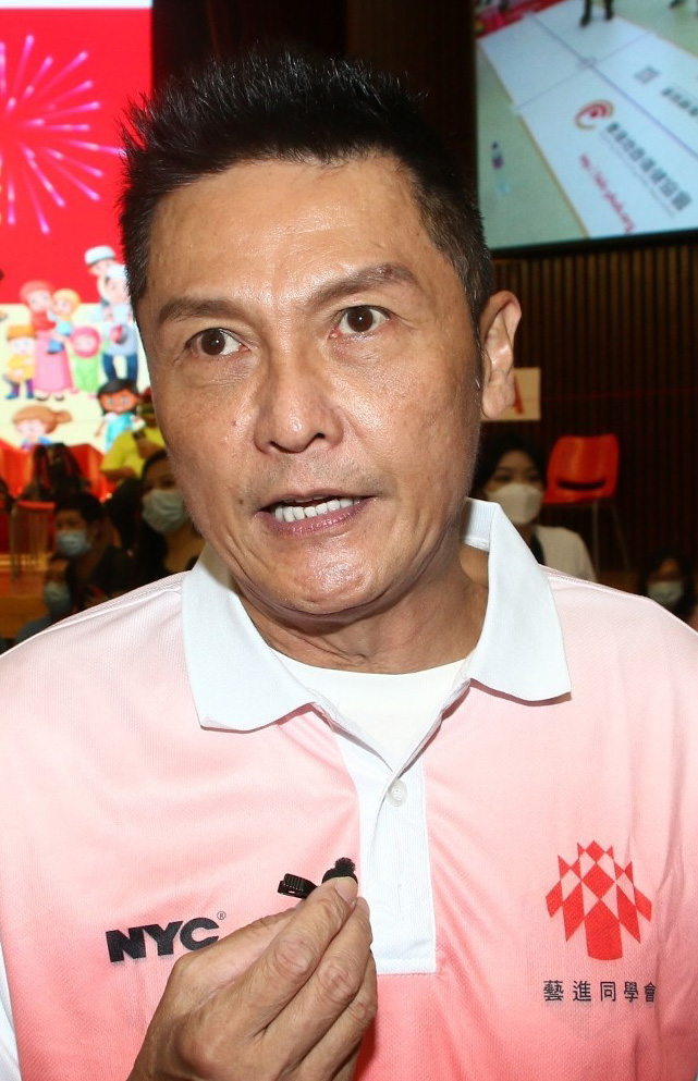 关礼杰证再离巢无线‧ 未有机会与女儿关枫馨合作	