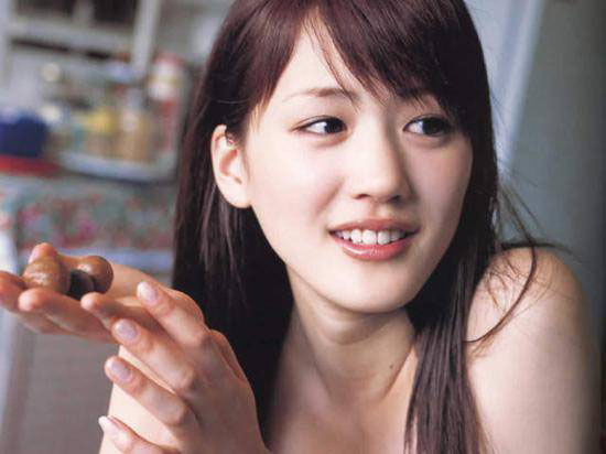 冠病进院遭质疑“明星特权”·绫濑遥被骂翻