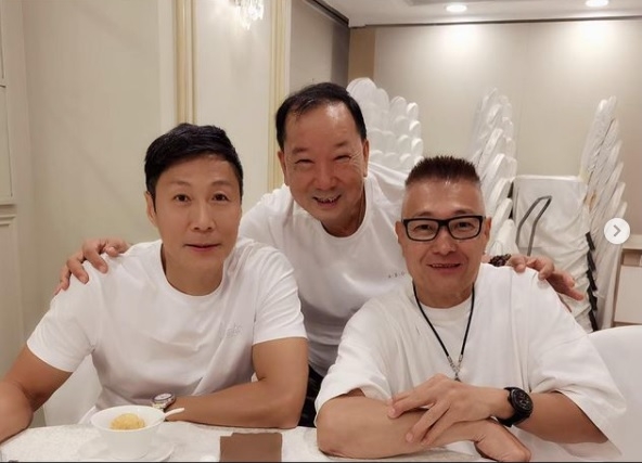 卢惠光与昔日武打影星聚会‧林国斌戴名表显阔气