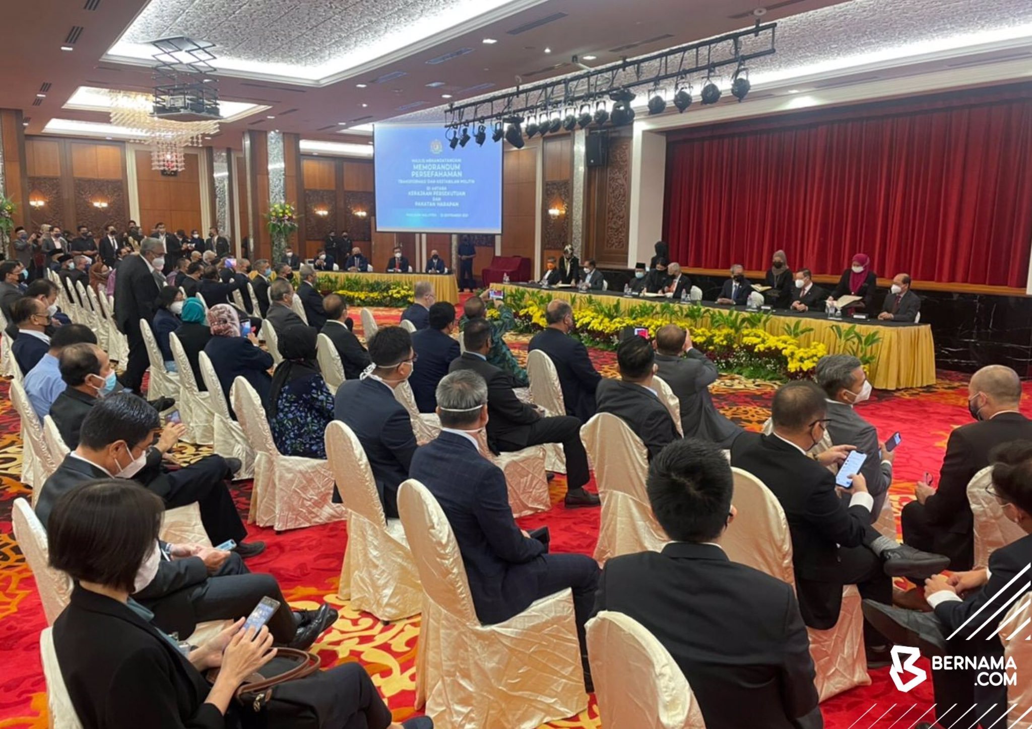 历史性一刻！跨党派合作 政府今与希盟签备忘录 