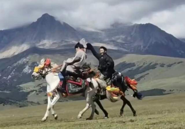 厨神变股神? 谢霆锋轻松赚3千万