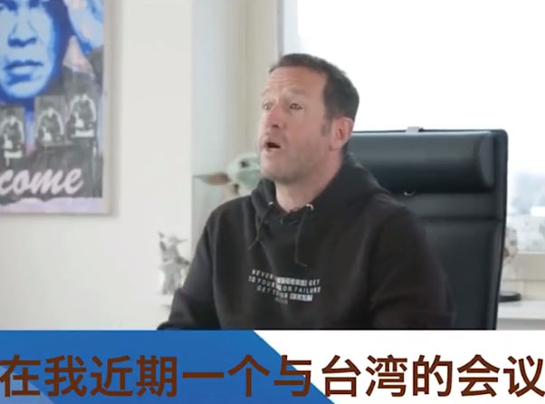 又有品牌惹辱华争议．鹿晗许魏洲被叫速解约