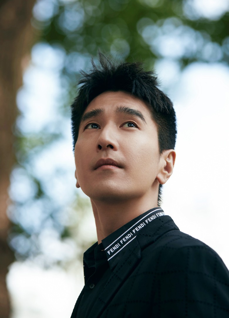 同台高圆圆迷弟.赵又廷霸气呛声:只有我配得上她