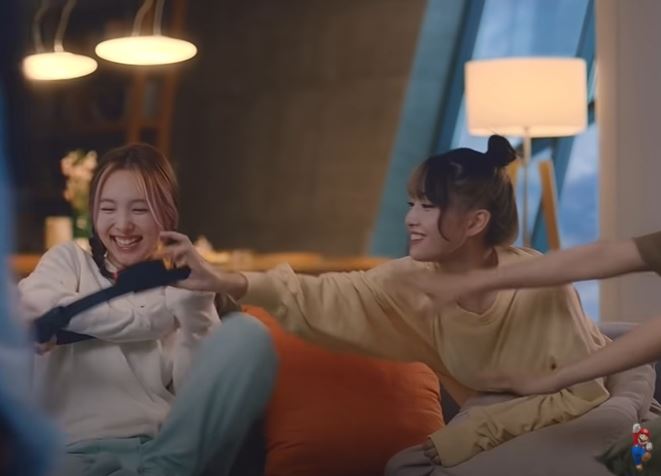 周子瑜又被边缘化？ TWICE 30秒广告0特写