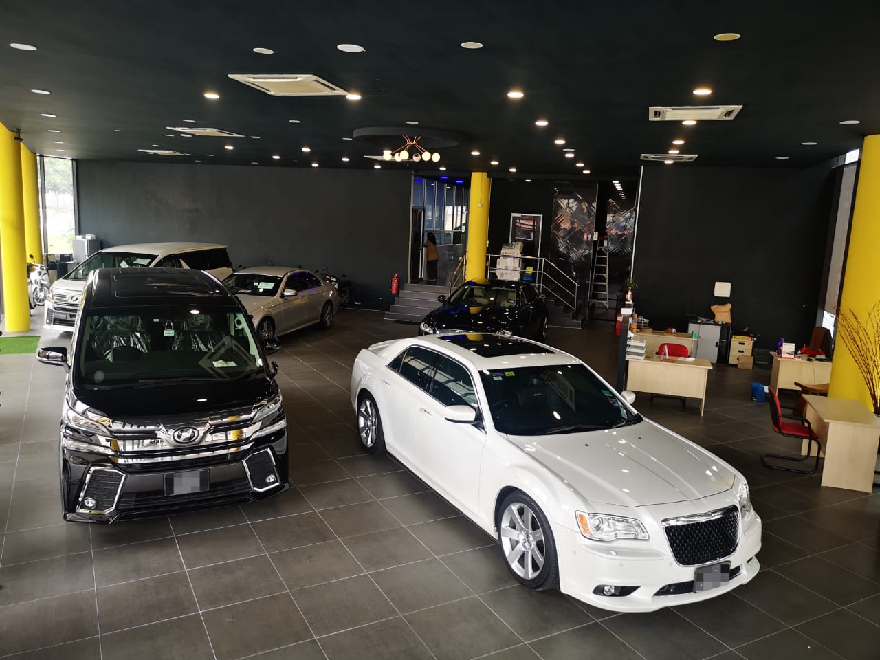 大都会封面/二手车行复业车商冲2万令吉以下便宜车业绩