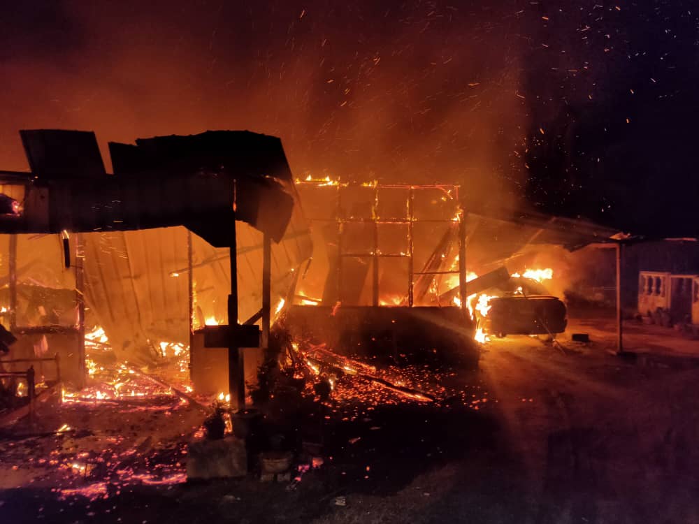 大都会/火魔睡梦来袭，一家6口幸逃出生天