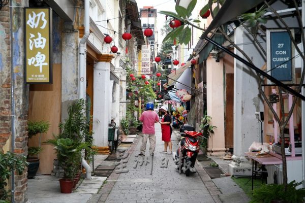 大霹雳时事焦点／中秋前黄金周末 二奶巷静 姚德胜街旺