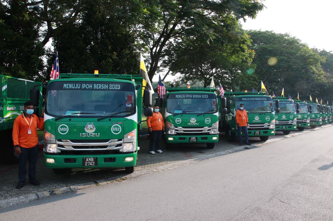大霹雳时事焦点/怡市长:收集垃圾服务9月20日起恢复 每周三次变二次为期一个月