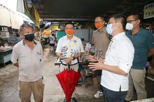 大霹雳时事焦点/邱文传:市厅已批怡露天早市夜市重开 小贩可放心复业