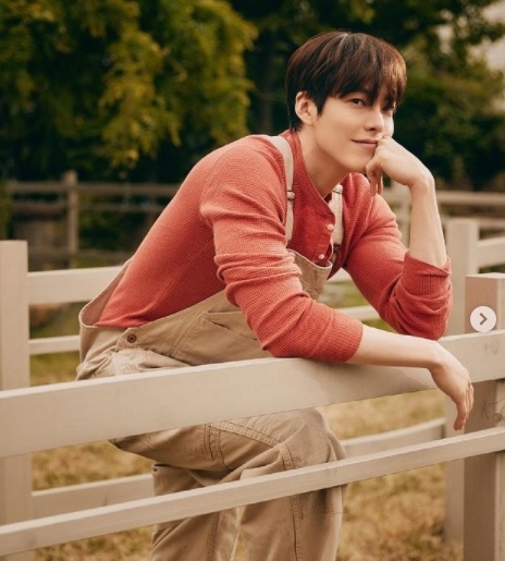 女孩误传短讯给金宇彬．网暴动寻Yuri求号码