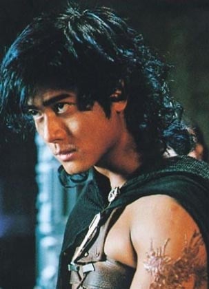 宋威龙烫发扮步惊云.何润东大赞YYDS