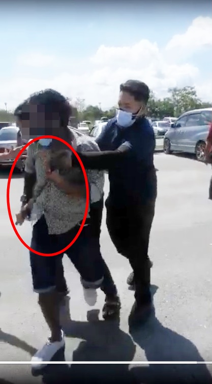 已签∕(全国版)接种中心外群殴,2滋事者被延扣4天助查!