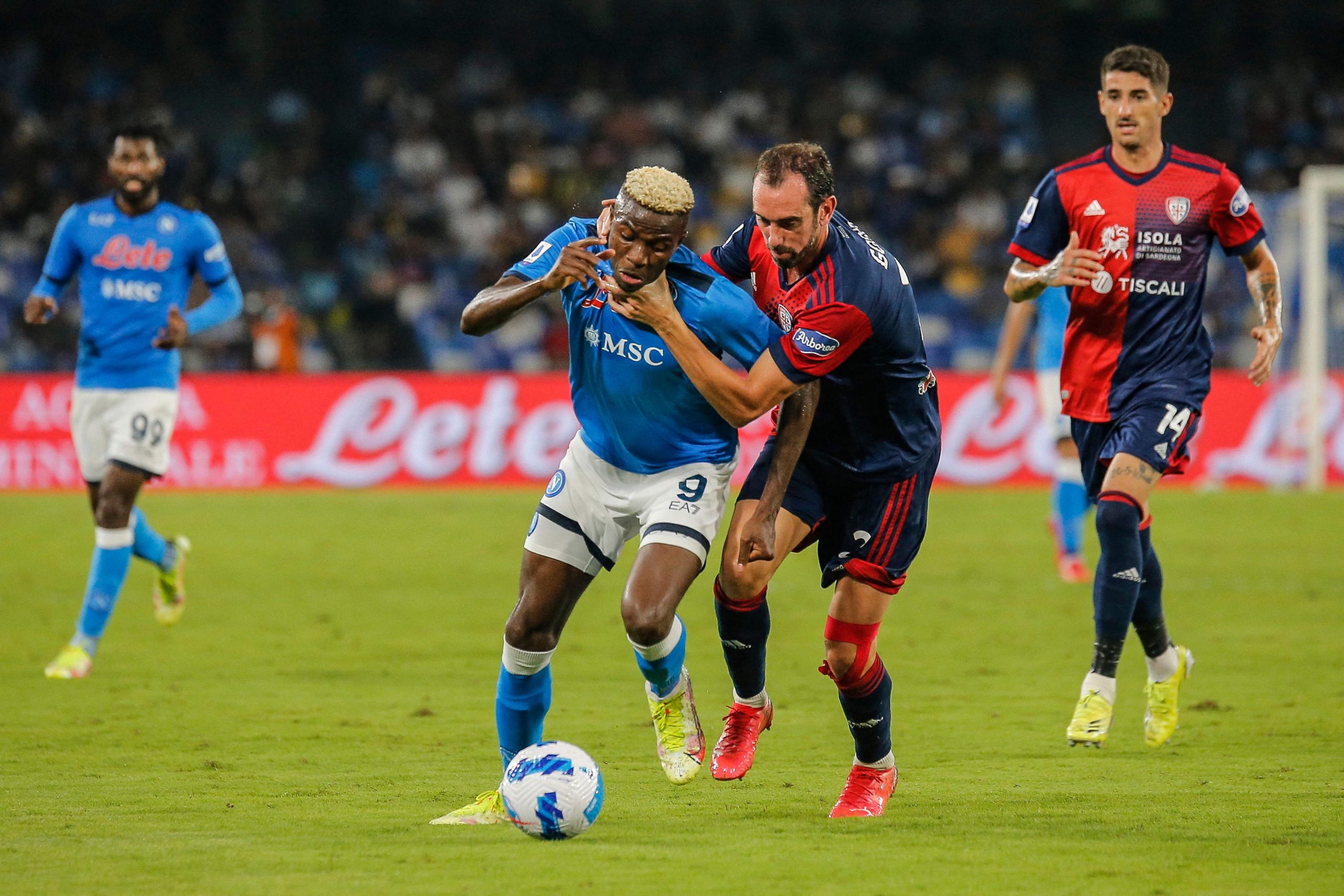 开局6轮大获全胜  拿波利异军突起