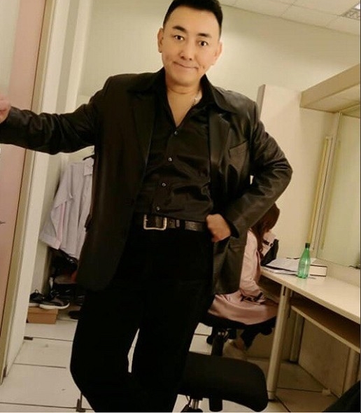 徐亨打脸连千毅.反驳要求直播赚钱