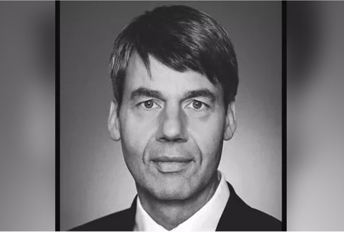 德国驻华大使贺岩突然离世