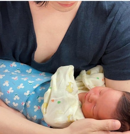 怪兽官宣当爸.秒接周董来电:阿信知道吗?