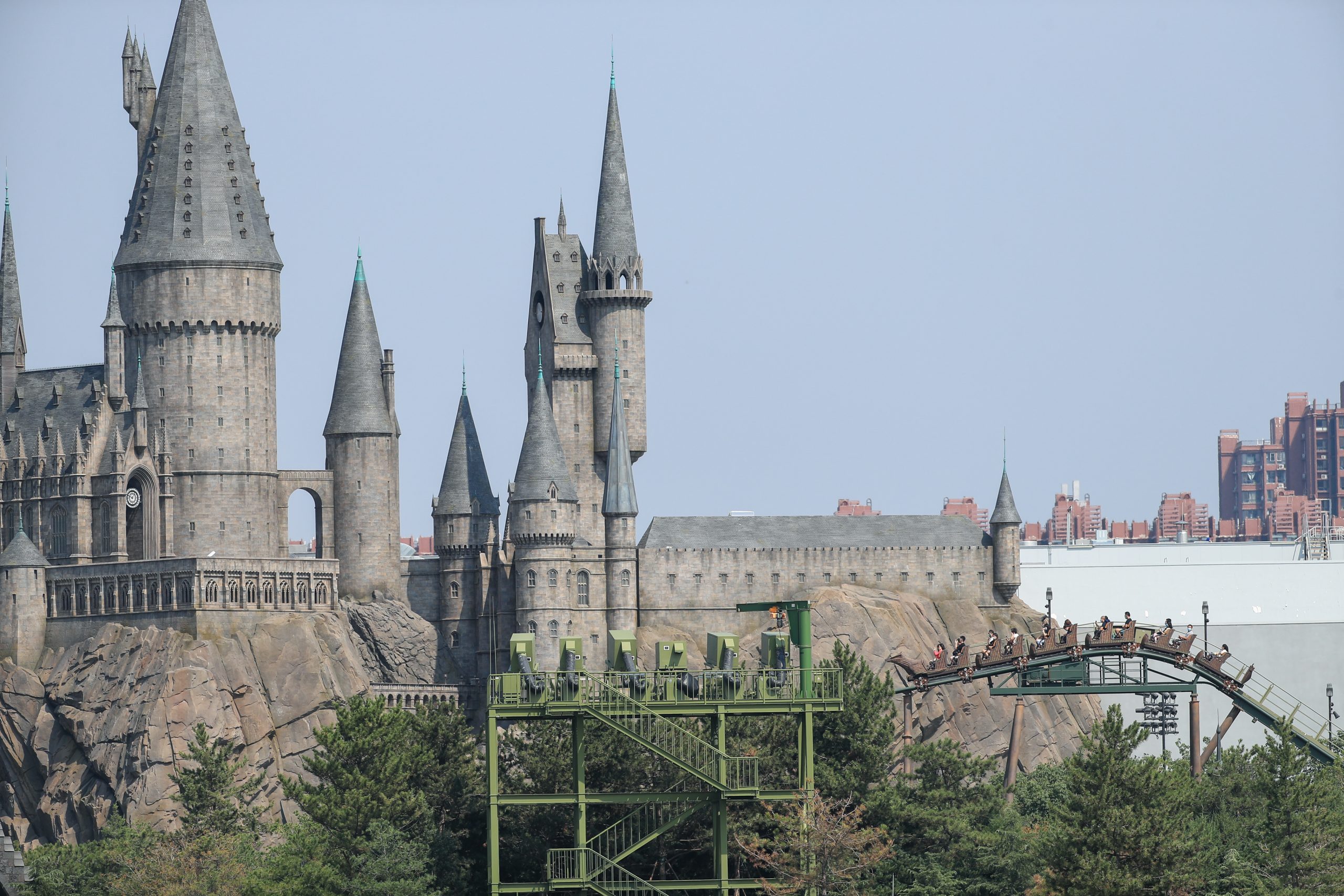 拚图两图）北京环球影城试业 淡季票价268令吉