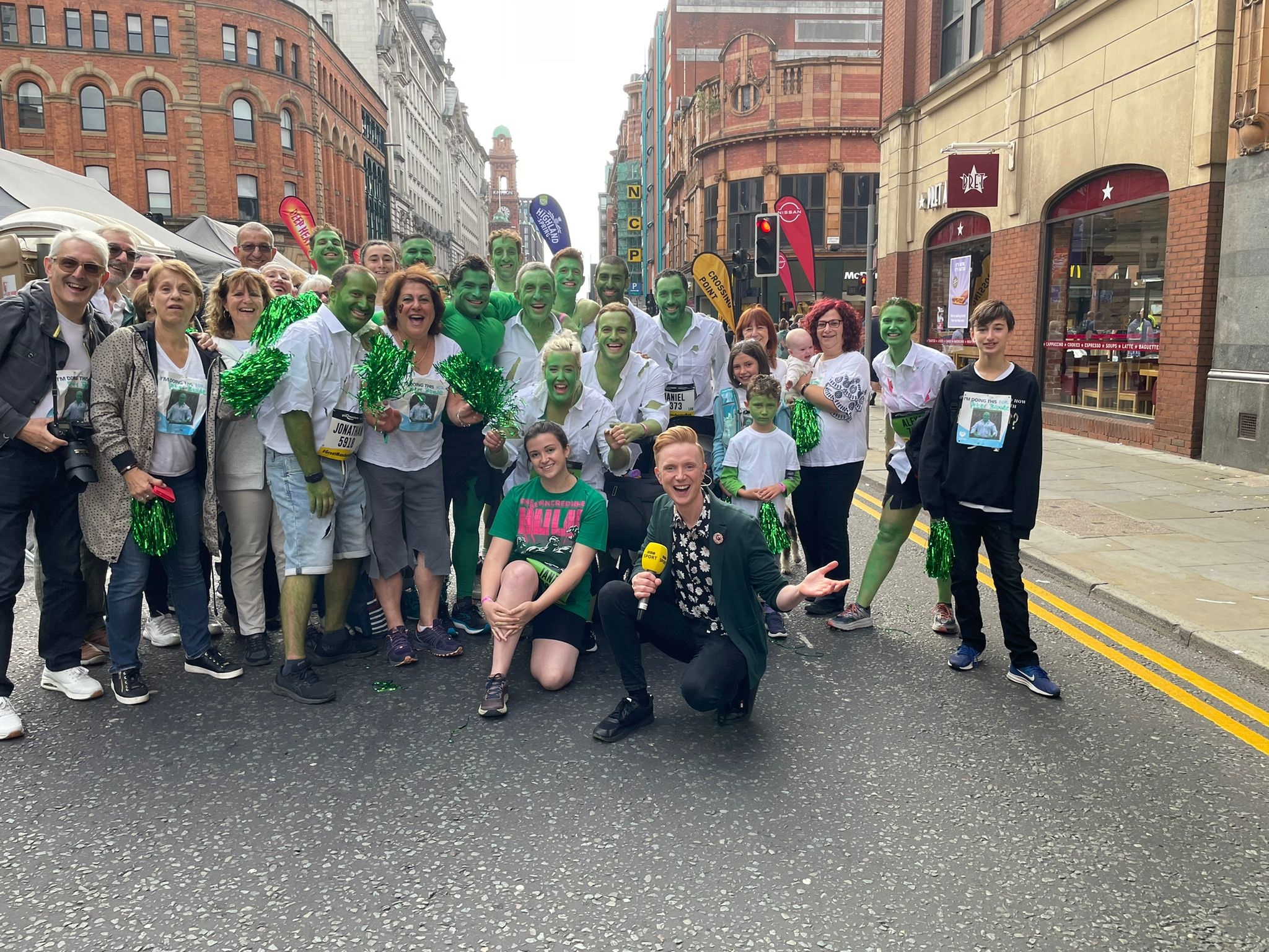 拼盘／继承父遗志　亲友扮变形侠医长跑筹款