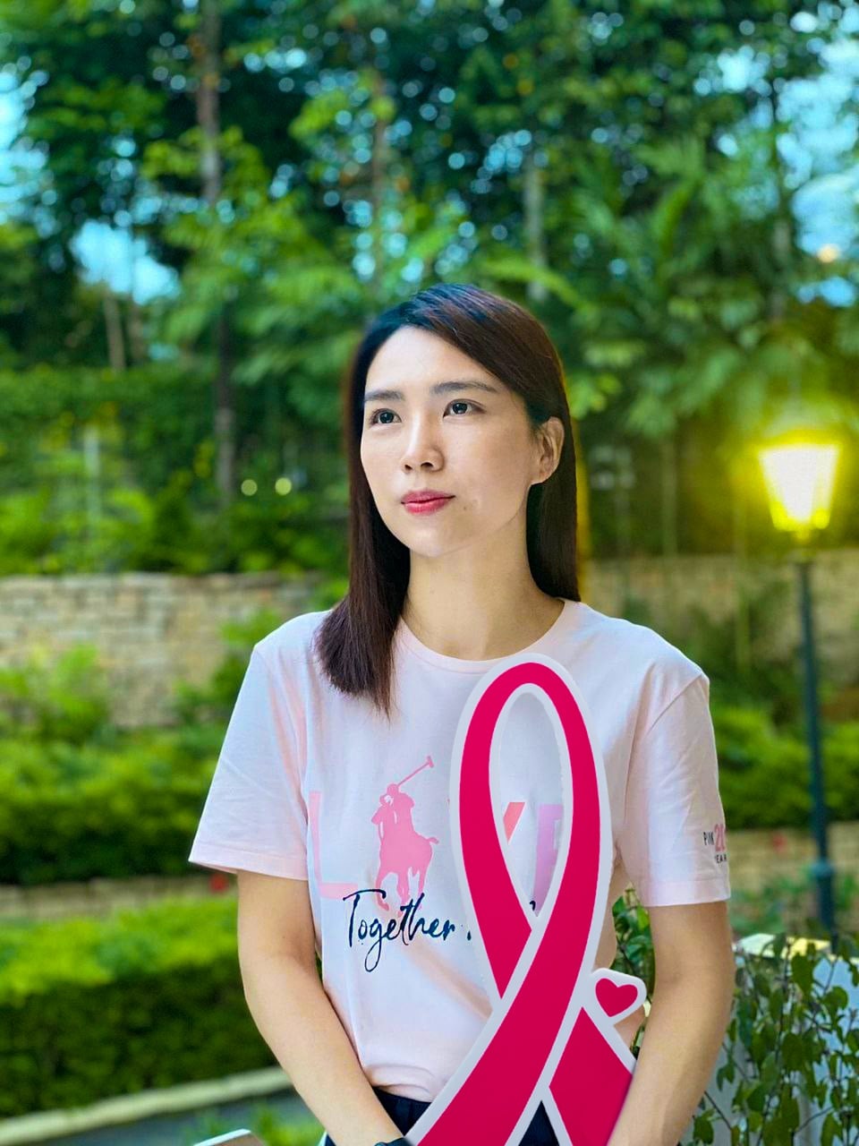 提倡乳癌醒觉运动.廖碧儿加入与“粉”同行