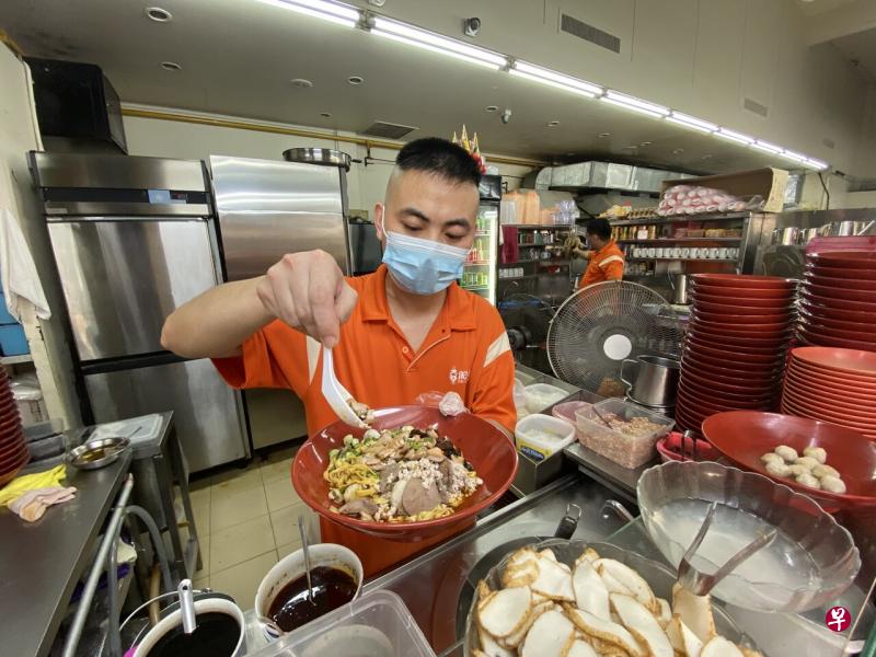 新加坡-哪里的肉脞面可以加蚶?