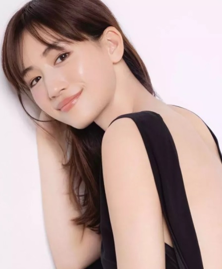 日“最不希望她结婚”票选‧绫濑遥夺冠